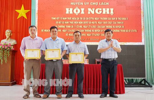 Huyện ủy Chợ Lách sơ kết, tổng kết thực hiện các chương trình chỉ thị, nghị quyết trên nhiều lĩnh vực