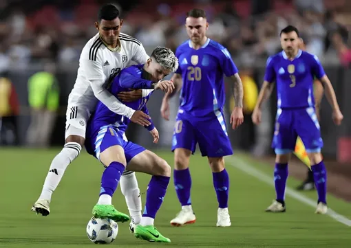 Argentina giành chiến thắng trong ngày các ngôi sao tỏa sáng rực rỡ