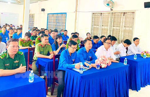 Phát triển nguồn nhân lực công