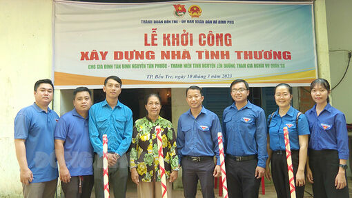 Nữ chính trị viên phó năng động, trách nhiệm Nữ chính trị viên phó năng động, trách nhiệm