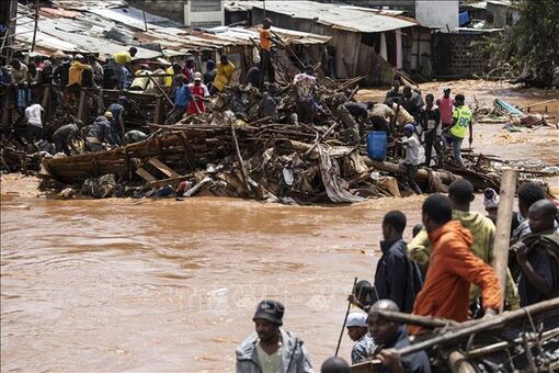 Vỡ đập tại Kenya, ít nhất 42 người tử vong