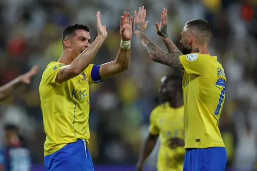 Al Nassr thắng nhọc nhằn Al Akhoud