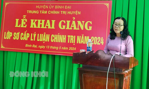 Bình Đại khai giảng lớp sơ cấp lý luận chính trị