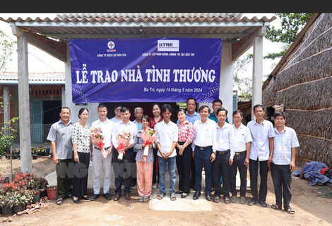 Bàn giao nhà tình thương cho hộ nghèo tại huyện Ba Tri, tỉnh Bến Tre