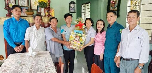 Thực hiện tốt phong trào thi đua Quyết thắng Thực hiện tốt phong trào thi đua Quyết thắng