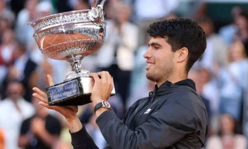 Nhọc nhằn hạ Alexander Zverev, Carlos Alcaraz lần đầu vô địch Roland Garros