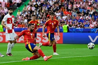 Tây Ban Nha đại thắng Croatia,Italia nhọc nhằn đánh bại Albania