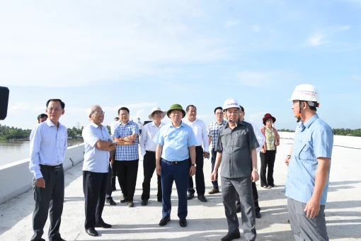 Khảo sát tiến độ xây dựng cầu Rạch Miễu 2 và Khu công nghiệp Phú Thuận
