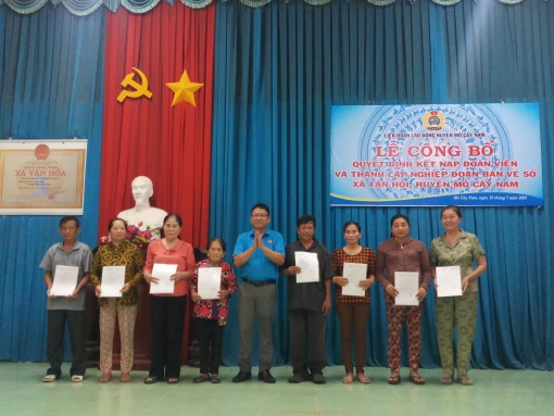 Thành lập Nghiệp đoàn Bán vé số xã Tân Hội