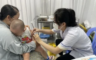 Bộ Y tế yêu cầu người dân không tự ý tiêm vắc-xin ngừa bạch hầu