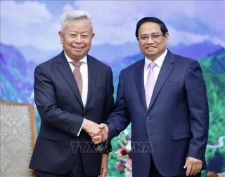 Thủ tướng Phạm Minh Chính tiếp Chủ tịch Ngân hàng đầu tư hạ tầng châu Á