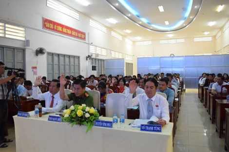 HĐND huyện Châu Thành khóa XII, nhiệm kỳ 2021 - 2026 tổ chức Kỳ họp thứ 14