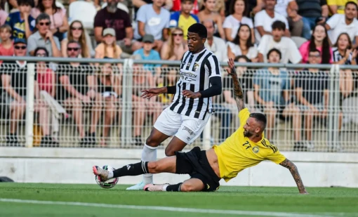Không Ronaldo, Al Nassr thua cay đắng trước Portimonense ở phút bù giờ