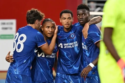 Chelsea thua tức tưởi trước Celtic