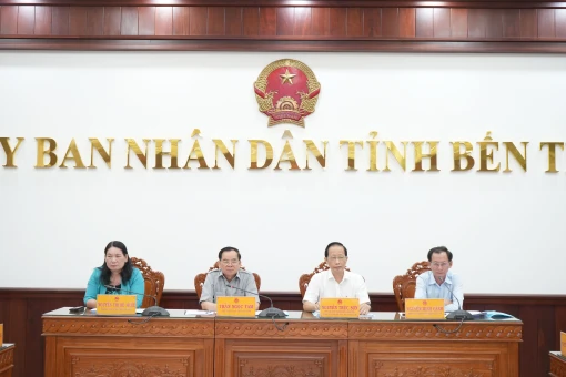 Họp thành viên UBND tỉnh tháng 8-2024