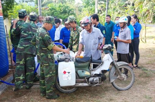 Cán bộ, chiến sĩ Kho vũ khí đạn làm tốt công tác dân vận