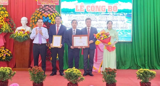 Xã Thạnh Phước (Bình Đại) đạt chuẩn nông thôn mới kiểu mẫu