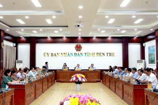 Họp thành viên UBND tỉnh lệ kỳ tháng 8-2024 (lần 4) Họp thành viên UBND tỉnh lệ kỳ tháng 8-2024 (lần 4)