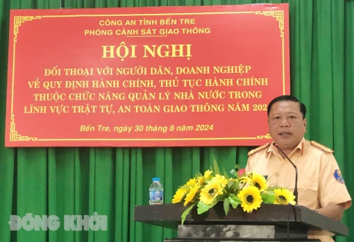 Phòng Cảnh sát giao thông đối thoại với doanh nghiệp, người dân về thủ tục hành chính