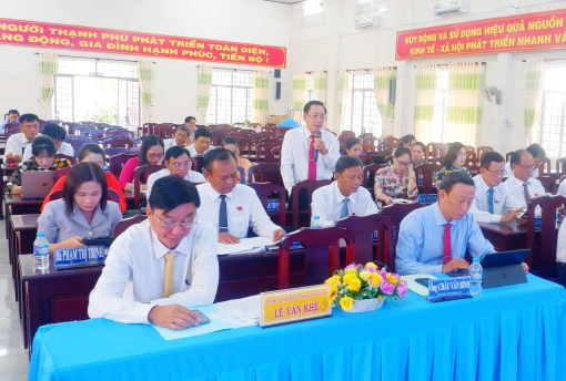 Kỳ họp thứ 13 HĐND huyện Thạnh Phú khóa XII, nhiệm kỳ 2021 - 2026