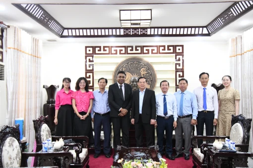 Chủ tịch UBND tỉnh Trần Ngọc Tam tiếp xã giao và chào từ biệt Tổng Lãnh sự Ấn Độ tại TP. Hồ Chí Minh Chủ tịch UBND tỉnh Trần Ngọc Tam tiếp xã giao và chào từ biệt Tổng Lãnh sự Ấn Độ tại TP. Hồ Chí Minh