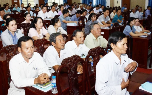 Tập huấn, phổ biến pháp luật trong xây dựng nông thôn mới và hòa giải ở cơ sở Tập huấn, phổ biến pháp luật trong xây dựng nông thôn mới và hòa giải ở cơ sở
