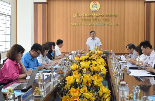 Kiểm tra việc thực hiện dân chủ ở cơ sở tại Liên đoàn Lao động tỉnh