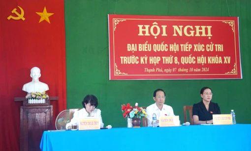 Đại biểu Quốc hội đơn vị tỉnh tiếp xúc cử tri tại huyện Thạnh Phú