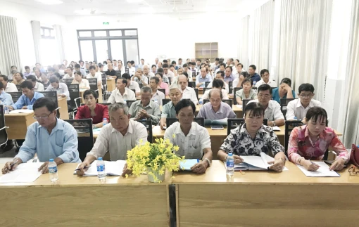 Tập huấn công tác giảm nghèo cho cán bộ MTTQ huyện Ba Tri