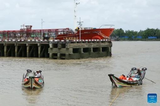 Lật phà chở khách tại Myanmar, ít nhất 8 người thiệt mạng, 18 người mất tích