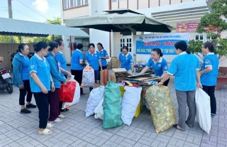 Tích cực triển khai phân loại rác tại nguồn