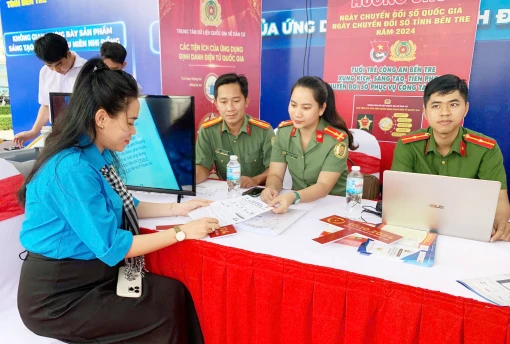 Tăng cường giải quyết thủ tục hành chính qua dịch vụ công trực tuyến tại Công an cấp xã