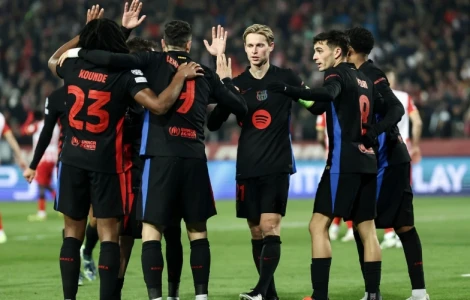 Arsenal thất bại trước Inter, Barca thắng giòn giã Sao Đỏ Belgrade