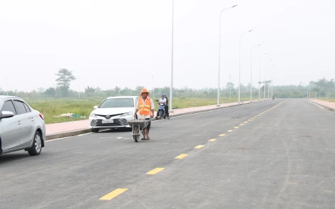 Bình Đại tập trung nguồn lực đầu tư hạ tầng, phát triển kinh tế biển