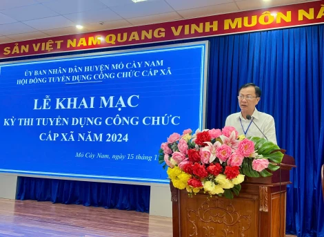 Mỏ Cày Nam khai mạc kỳ thi tuyển công chức cấp xã năm 2024