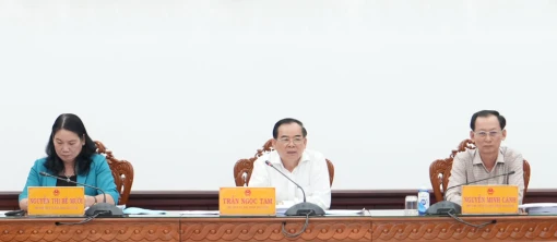 Thành viên UBND tỉnh họp lệ kỳ tháng 11-2024 (lần 2) Thành viên UBND tỉnh họp lệ kỳ tháng 11-2024 (lần 2)