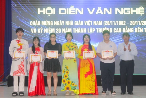 Hội diễn văn nghệ Trường Cao đẳng Bến Tre