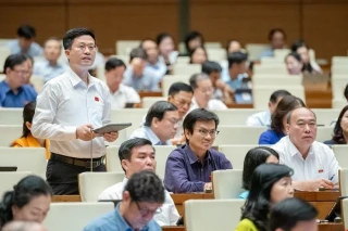 ĐBQH đồng tình ủng hộ ưu đãi thuế cho báo chí