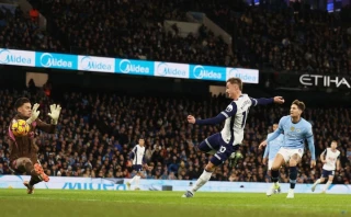 Man City thảm bại trước Tottenham, Arsenal thắng thắng đậm Nottingham