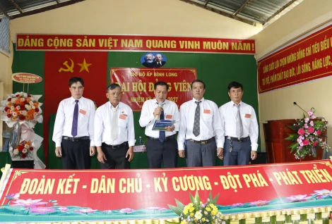 Đại hội đảng viên Chi bộ ấp Bình Long nhiệm kỳ 2025 - 2027