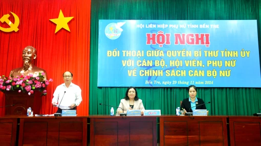 Đối thoại giữa Quyền Bí thư Tỉnh ủy với cán bộ, hội viên, phụ nữ về chính sách cán bộ nữ Đối thoại giữa Quyền Bí thư Tỉnh ủy với cán bộ, hội viên, phụ nữ về chính sách cán bộ nữ