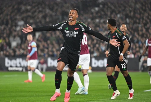 Arsenal nhấn chìm West Ham bằng 'cơn mưa bàn thắng'