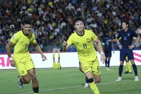 Campuchia hòa kịch tính Malaysia trận mở màn AFF Cup