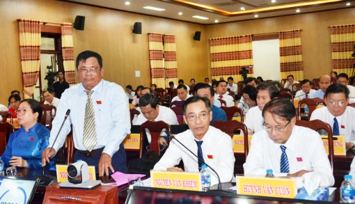 Bế mạc phiên giải trình về thực hiện chính sách ưu đãi phát triển vùng nguyên liệu dừa sạch Bế mạc phiên giải trình về thực hiện chính sách ưu đãi phát triển vùng nguyên liệu dừa sạch