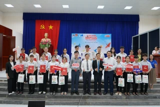 20 sinh viên được nhận học bổng Acecook Happy Scholarship