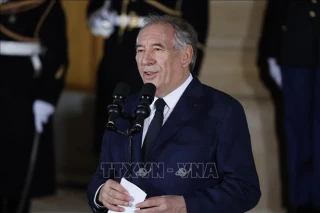 Pháp: Tân Thủ tướng Francois Bayrou đối mặt thách thức nợ công