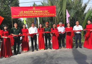 Thạnh Phước khánh thành cầu nông thôn Quân - Dân ấp Tân An