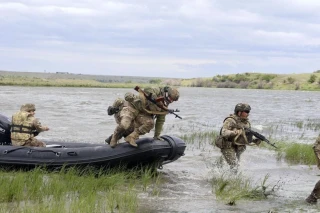 Gần 1.300 người nộp đơn xin gia nhập Quân đoàn Ukraine tại Ba Lan