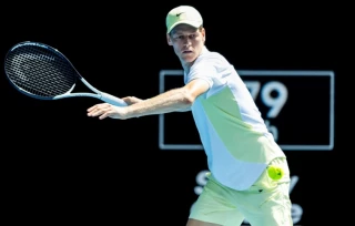 Jannik Sinner khởi đầu thuận lợi tại Australian Open 2025