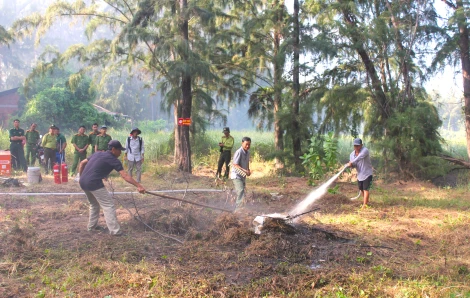 Kiểm tra công tác phòng cháy, chữa cháy rừng tại Thạnh Phú